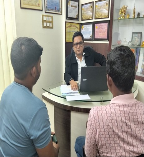 astrologer-consultation-1